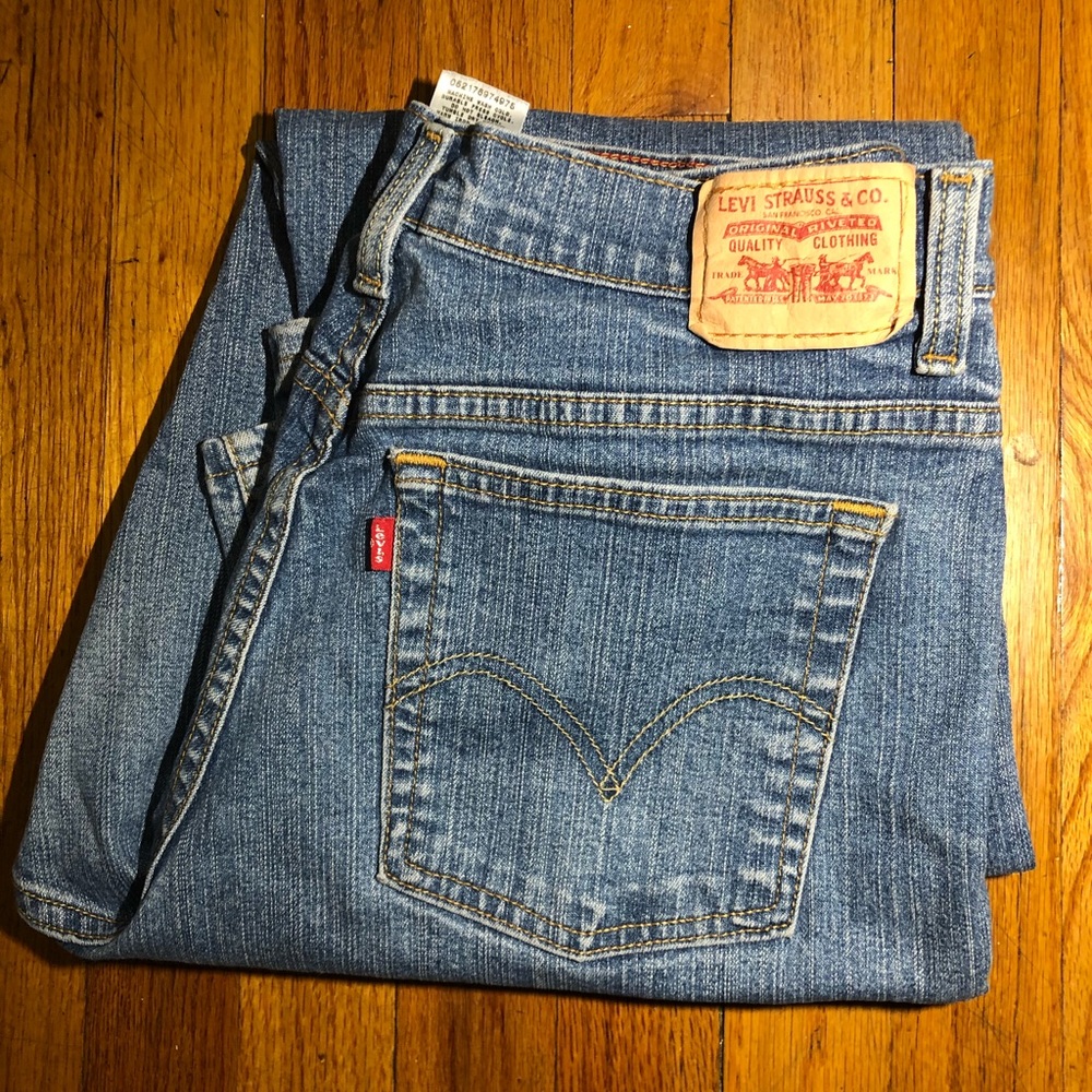 Levi’s 550 Relax Fit Bootcut Blue Jeans Pants 16